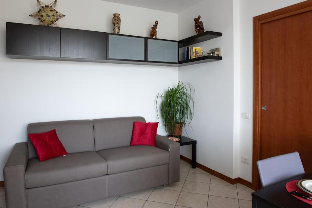 Bella Ciao Airport Apartment سيرياته المظهر الخارجي الصورة